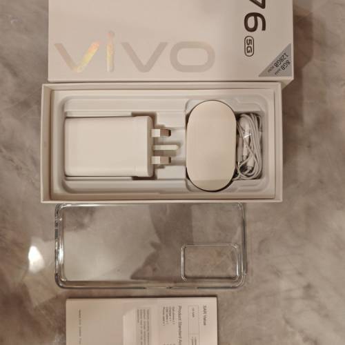 超靚仔9成新已過保FULL BOX SET港行Vivo Y76 5G黑色 8+128GB