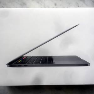 $20 90%新 Apple MacBook Pro 13 inch Space Gray 主機盒 - Box only