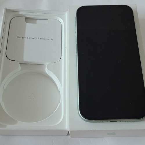 (新淨無花) IPhone 15 128gb綠色行貨連盒91%電