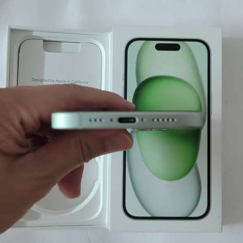 (新淨無花) IPhone 15 128gb綠色行貨連盒91%電