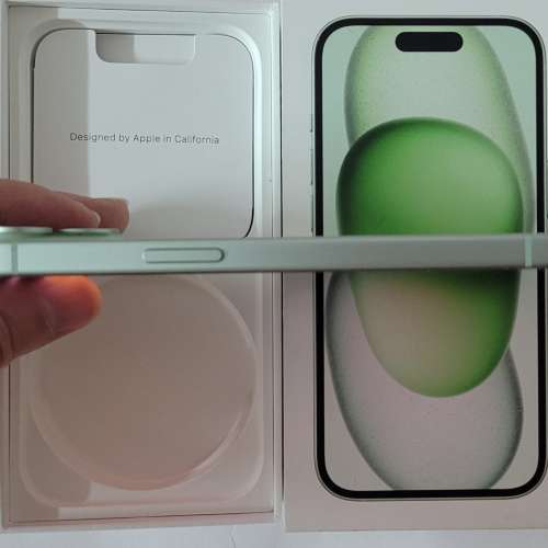 (新淨無花) IPhone 15 128gb綠色行貨連盒91%電