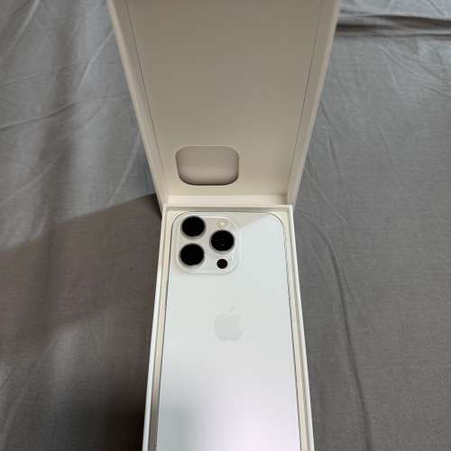 iPhone 16 Pro  (白色，256G，港行，99.99%New)