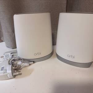 Netgear Orbi RBK752 router（1主機及l衞星機）