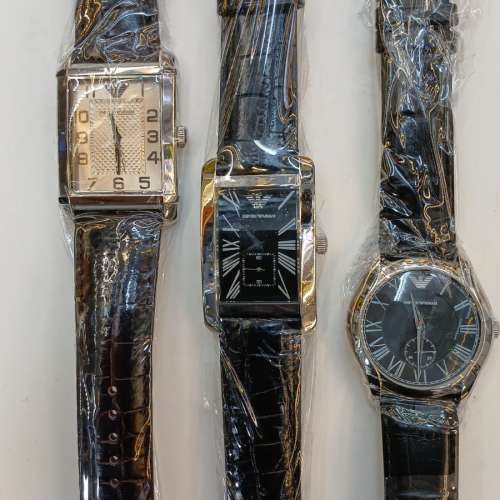 Emporio Armani Quartz Leather Band Watch (每個）