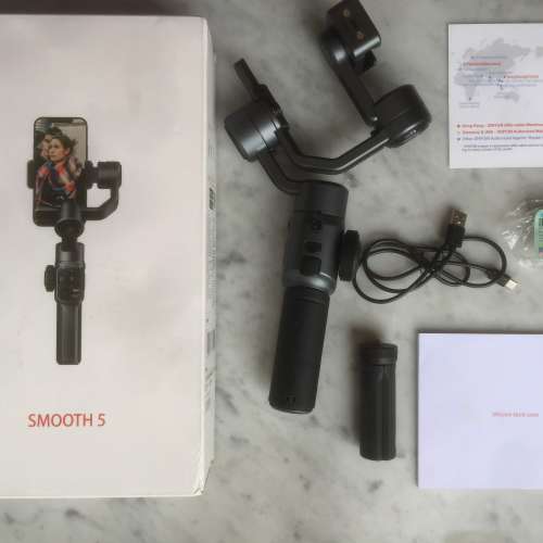 $500 - 99%新 (未出外用, 無花) ZHIYUN 智雲 Smooth 5 三軸手機穩定器 是一款為手機...