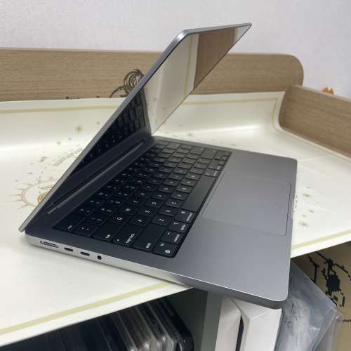 (荃灣實體店，全新質素未使用品 M1 max😍，超高質靚機❤‍🔥)Apple macbook pro 14...