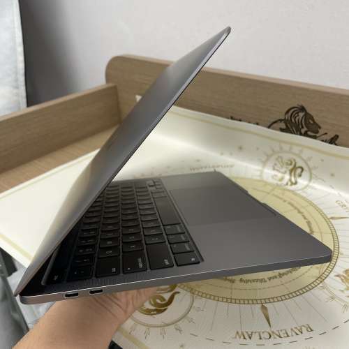 (荃灣實體店，頂配touch bar😍)Apple macbook pro 2020/i7/16GB ram/512GB ssd/最...