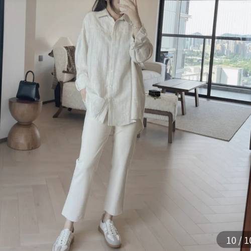 British Berry Eevee. Co 麻質隨性風襯衫 (原價$408)