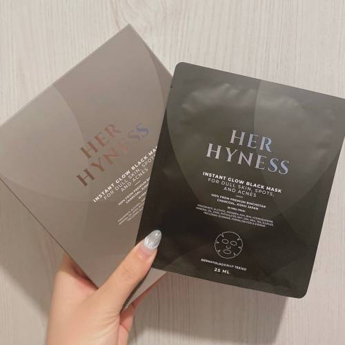 HER HYNESS Instant Glow Black Mask