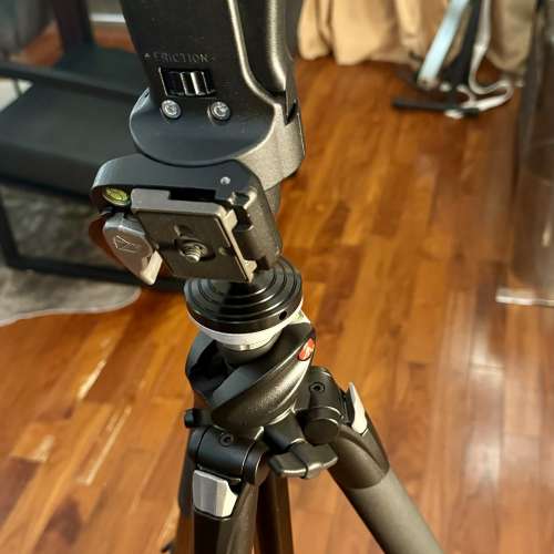 Manfrotto 322RC2 + 055XPROB