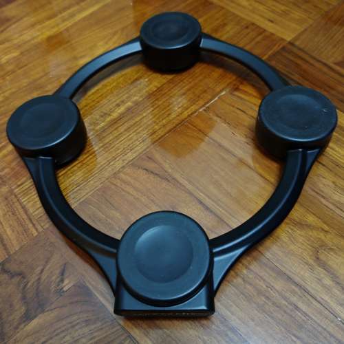 ISOAcoustics Aperta SUB 超低音化震架