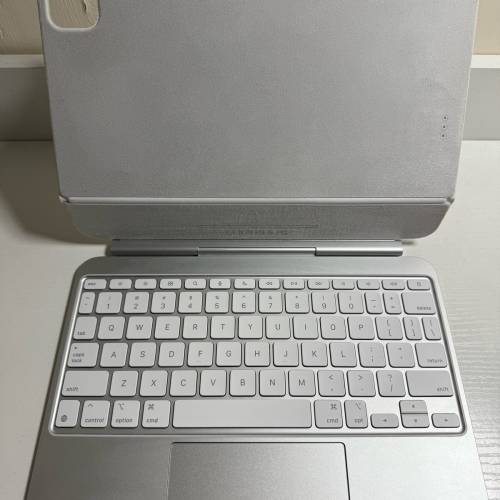 Magic Keyboard for iPad Pro M4 2024 11 White