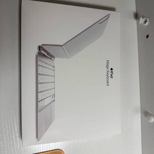 Magic Keyboard for iPad Pro M4 2024 11 White