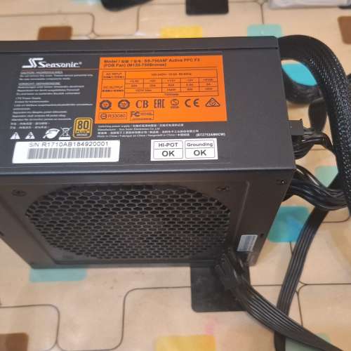 出售名牌Seasonic 750w全模銅牛