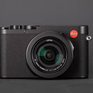 Leica D-Lux 8 Digital Camera