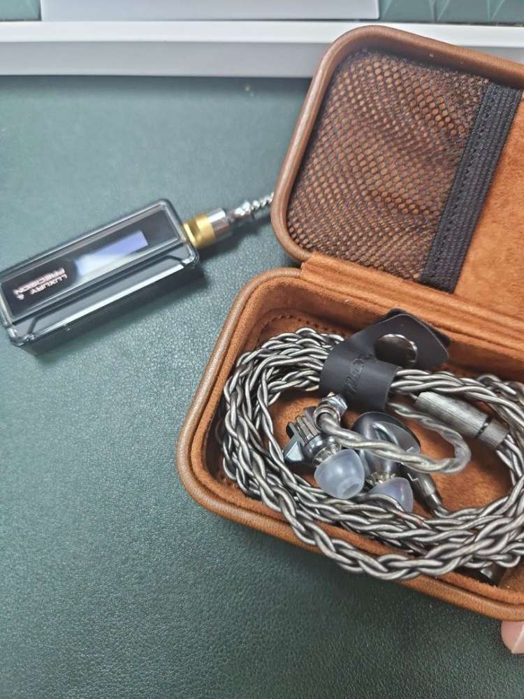 Acoustune HS1790TI 配Acoustune ARS133 原裝盒、原裝線、收據及保養