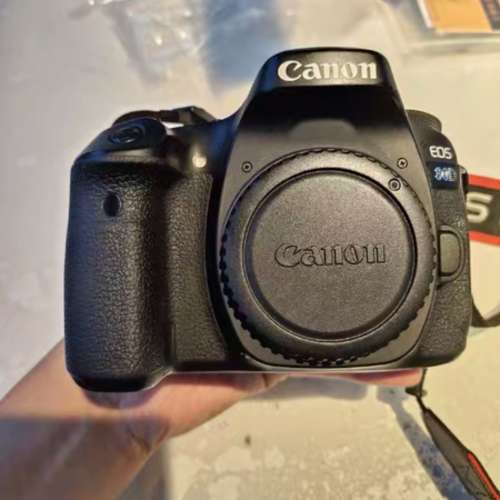 98新個人閒置canon 佳能80d單反相機旗艦整套，拍照錄視頻沒有雜音，出片好看，街拍...