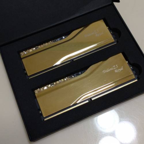 G.Skill Royal 8400 24x2 Gold