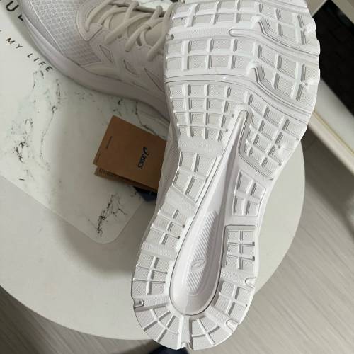 購自日本asics珍珠白波鞋