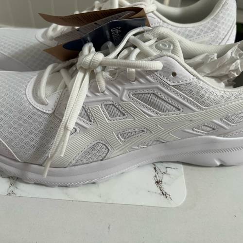 購自日本asics珍珠白波鞋