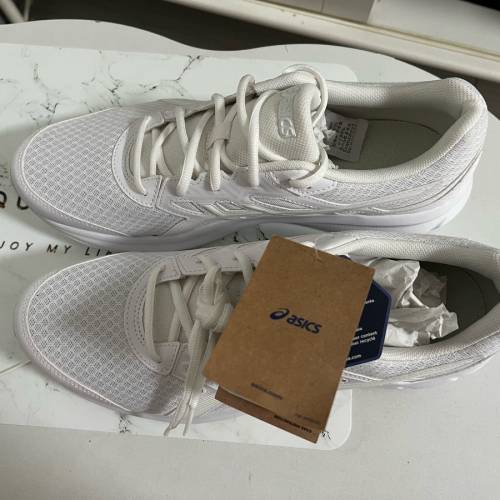 購自日本asics珍珠白波鞋