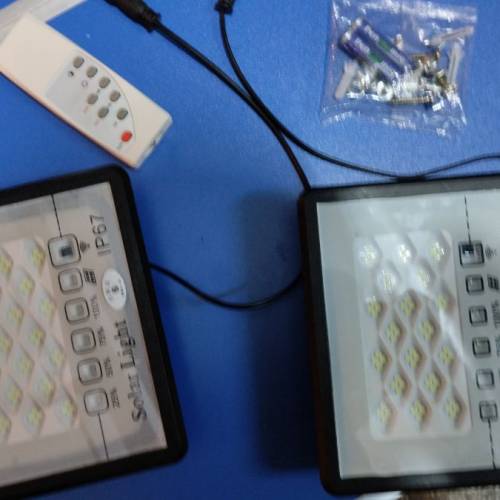 一拖二太陽能充電防水露營燈