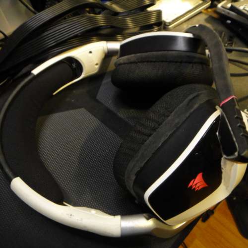 電競耳機 Corsair VOID Pro RGB USB Premium Gaming Headset with Dolby Headphone 7