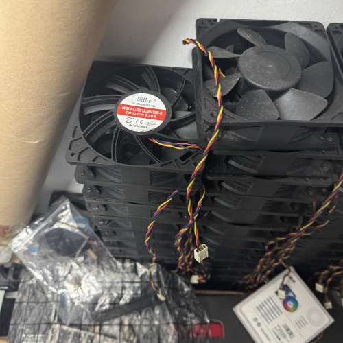 大量電腦超強散熱風扇 10元一個 12x12x0.38cm