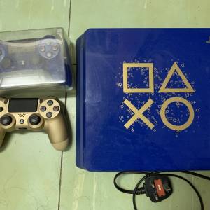 PS4 & 2 Controllers (Play Station 4)