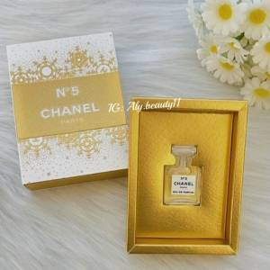 CHANEL 限量版N°5 1.5ml 造型小香❤️
