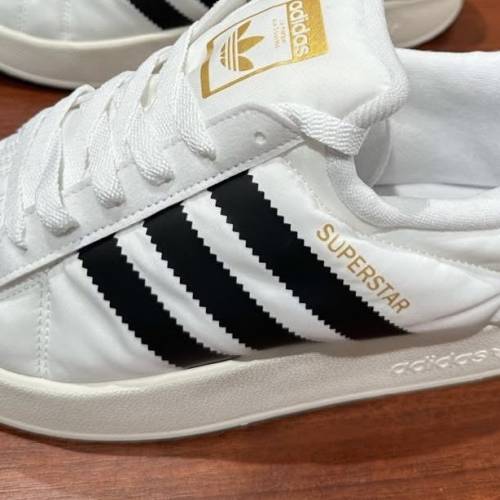 adiadas superstar 38碼