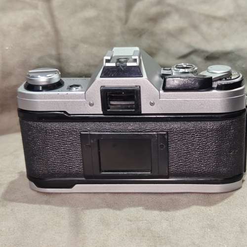 Canon AE1 AE-1 + 50/1.4 film camera