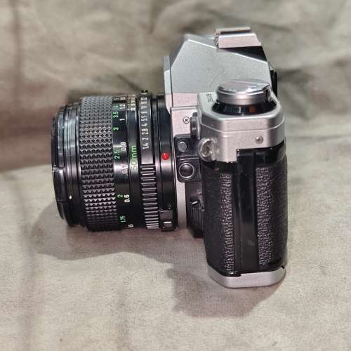 Canon AE1 AE-1 + 50/1.4 film camera