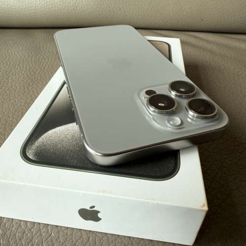 完美無花 香港行貨 iPhone 15 pro Max 1TB 原色 鈦金屬 Natural Titianium