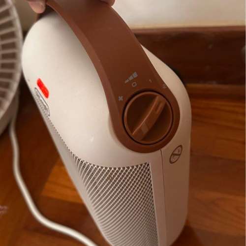Delonghi 陶瓷冷暖風機 靜音 兩用 暖爐 暖氣 2000W cool/warm ceramic heater fan ...
