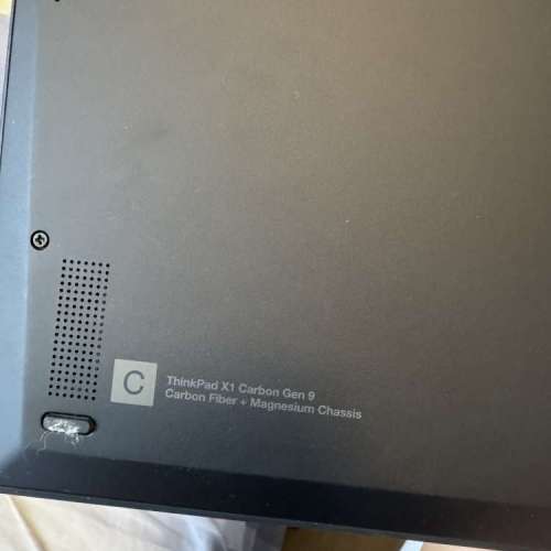 Lenovo X1 Carbon Gen 9 ( i7 11代 / 16GB RAM / 1TB SSD / 14吋 ) USB-C 充電