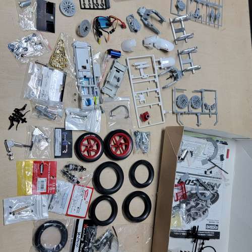 kyosho 1/8電單車件
