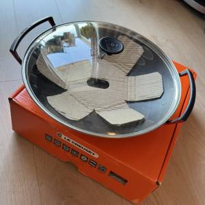 Le Creuset Cast Iron Wok with Glass Lid