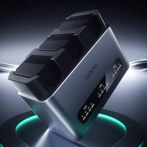 LLANO SONY NP-FZ100 Rechargeable Lithium-ion Battery With Three-Bay PD/QC30W