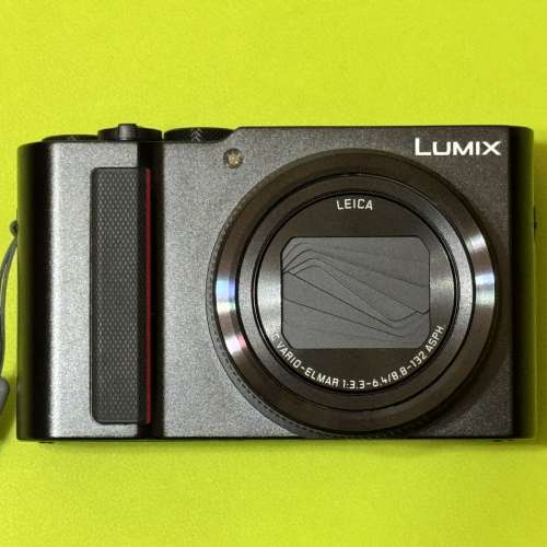 Panasonic Lumix DMC-ZS220