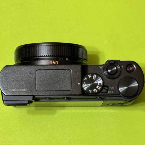 Panasonic Lumix DMC-ZS220