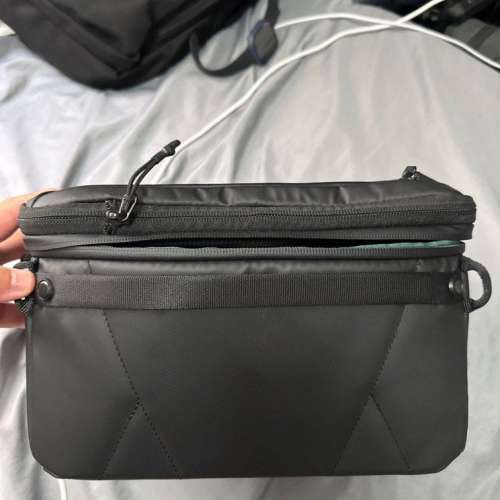 Pgytech onemo 1 sling bag extendable