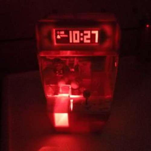 ✨全新 紅色/藍色及綠色🎮夾公仔🌟 閃燈🎼電子🔔鬧鐘⏰