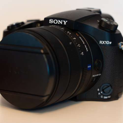 Sony RX10 IV + 電池x7