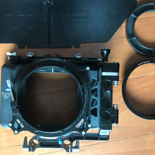 鐵頭MB-T03 4x4碳纖維遮光鬥