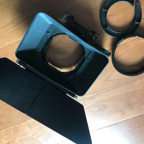 鐵頭MB-T03 4x4碳纖維遮光鬥