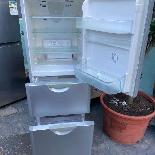 迷你三門雪櫃 日立 R-26 150cm高