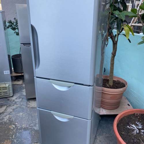 迷你三門雪櫃 日立 R-26 150cm高