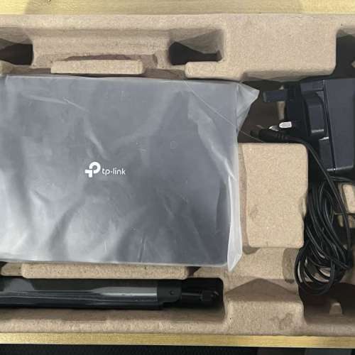 近乎全新 TP-Link AC750 Wireless Dual Band 4G LTE Router(Archer MR200)可插電話...