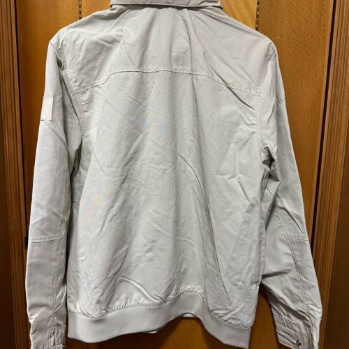 賣全新tommy 防水外套 $650